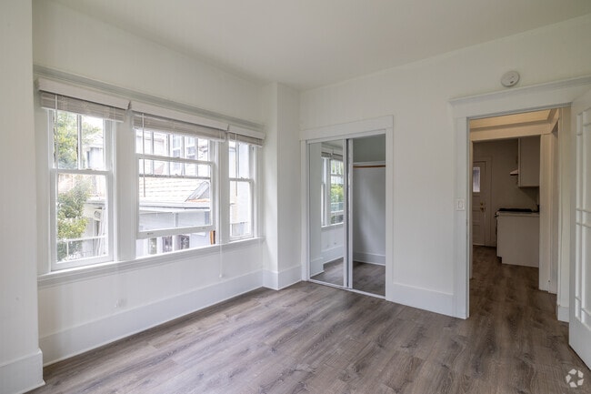 2BR, 1BA - 625SF - 2715 Channing