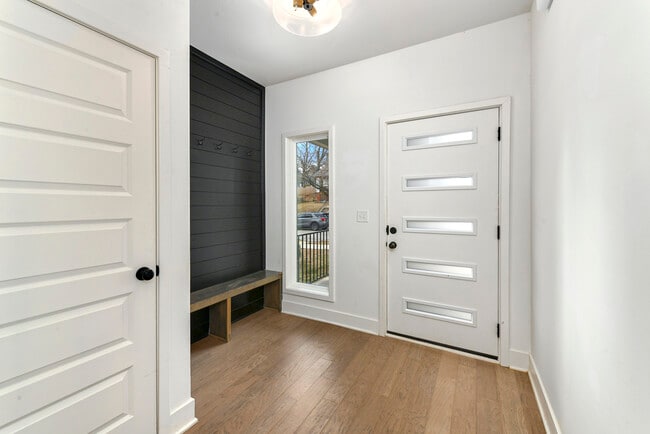 Building Photo - 4133 Virginia Ave