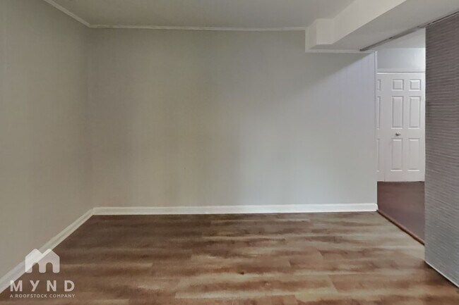 Foto del edificio - 6815 Saddle Ridge Rd
