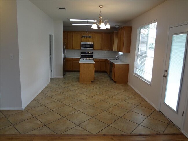 Foto del edificio - 3636 Nolan Ryan Blvd