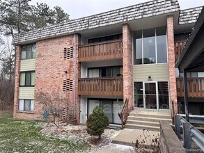 Building Photo - 2150 Pauline Blvd