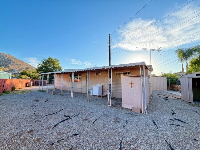 Foto del edificio - 31080 Fretwell Ave