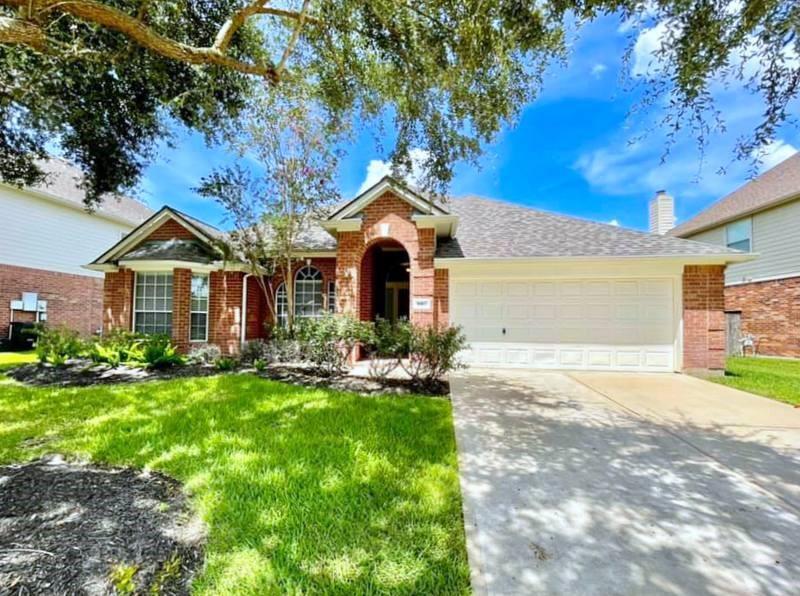 8107 Cross Trail Dr, Sugar Land, TX 77479 House Rental in Sugar Land