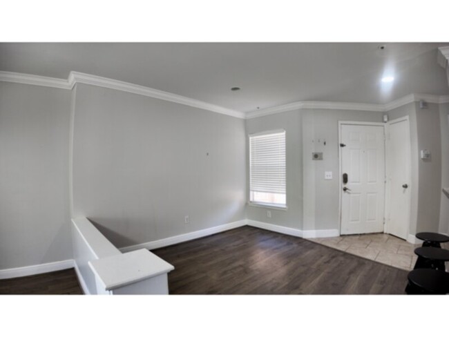 Building Photo - 2 Bedroom Condo In Sabal Walk of Longwood