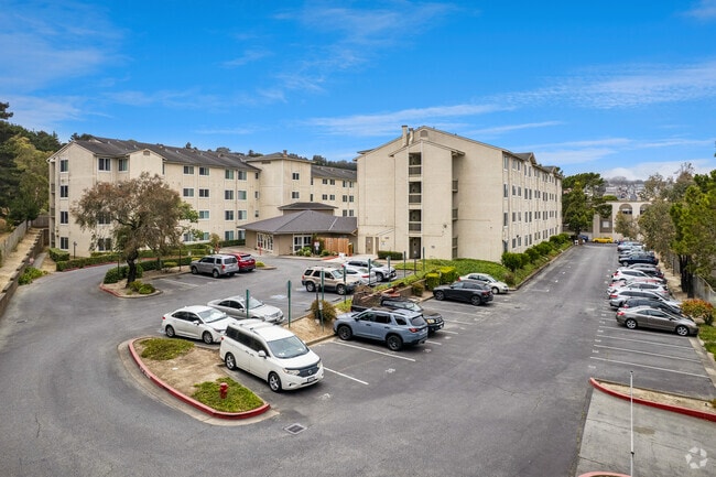 Building Photo - Amberwood Apartments