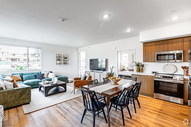 Interior Photo - Dezi