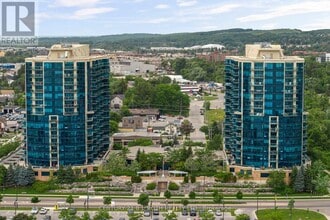 Building Photo - 37 Ellen St