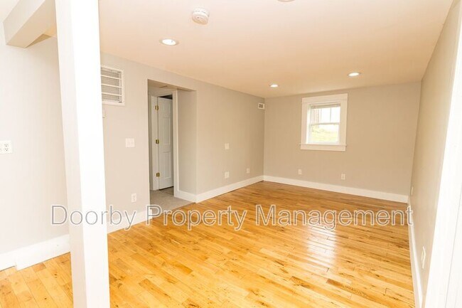 Foto del edificio - 328 Beck Ave