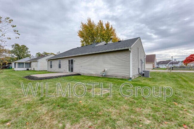 Foto del edificio - 8520 Lincoln Ct