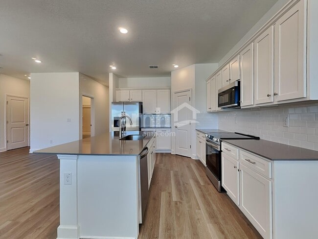 Foto del edificio - 37708 Dusty Saddle Ln