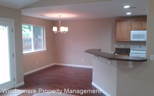 Foto del edificio - 4 br, 2 bath House - 1988 Celestia