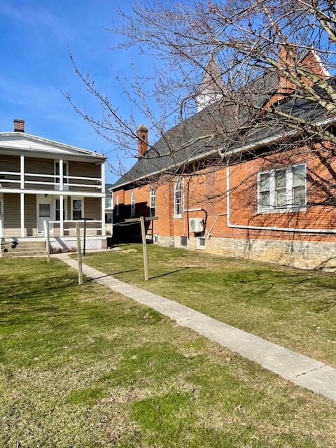 Foto del edificio - 406 Main St