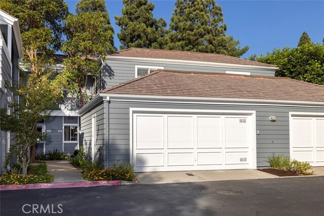 Building Photo - 154 Woodburne