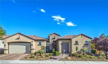 Building Photo - 2611 Savannah Springs Ave