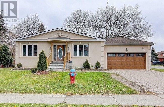 Building Photo - 297 Ruggles Ave