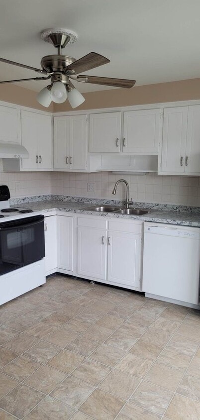 Primary Photo - 2 Bedroom 1 Bath