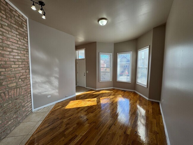 Foto del edificio - 5612 S Morgan St