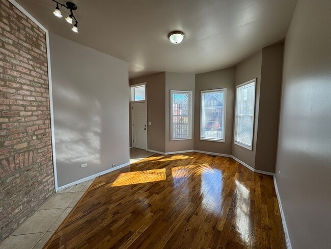 Building Photo - 5612 S Morgan St