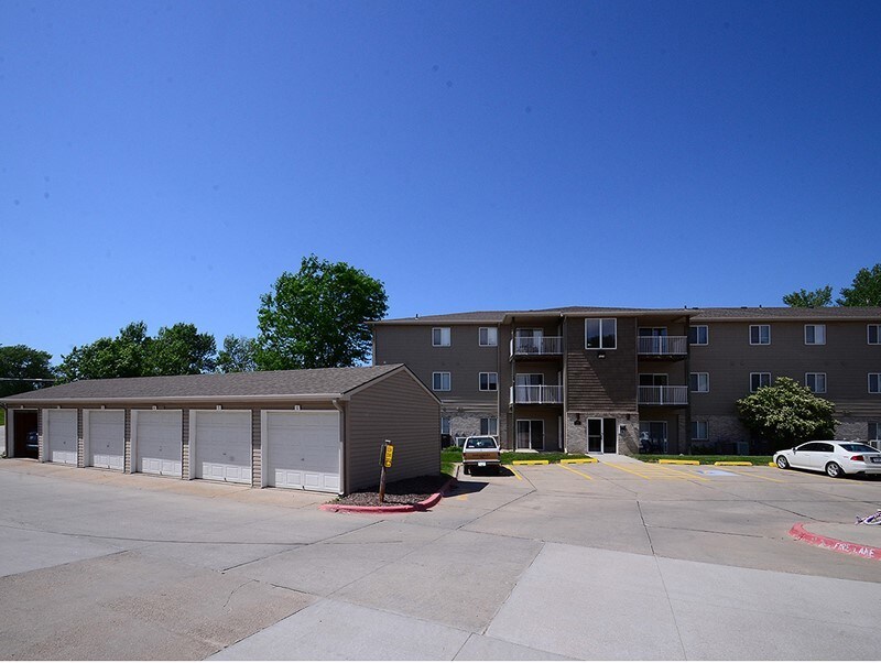 Primary Photo - 760 N 18th Ave