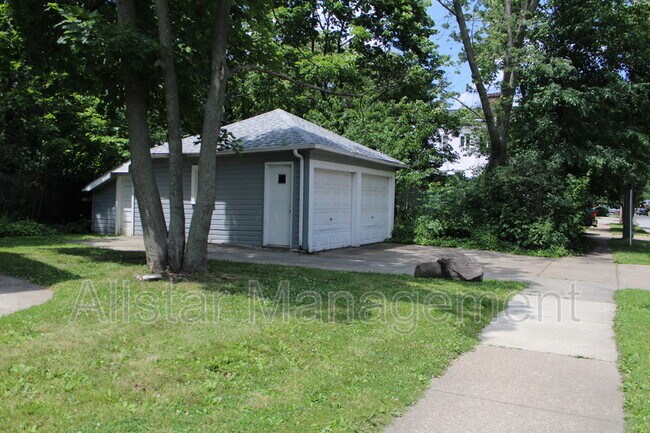 Foto del edificio - 3065 Derbyshire Rd