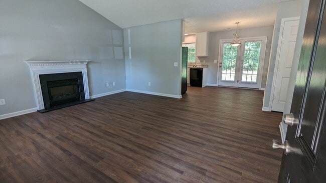 Apartamento de 2 dormitorios actualizado - Paige Mill Court Apartments