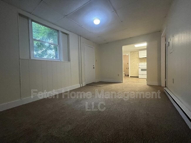 Building Photo - 309 Pine St