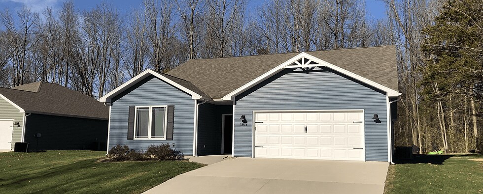 Primary Photo - 1311 Black Diamond Dr