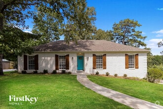 Building Photo - 601 Staffordshire Dr