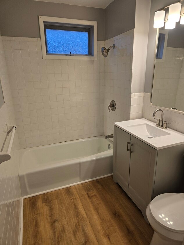 Foto principal - 516 Woodlawn Ave