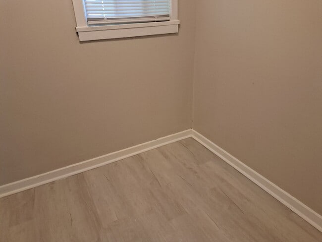 Building Photo - Beautiful Two Bedrooms newly renovated