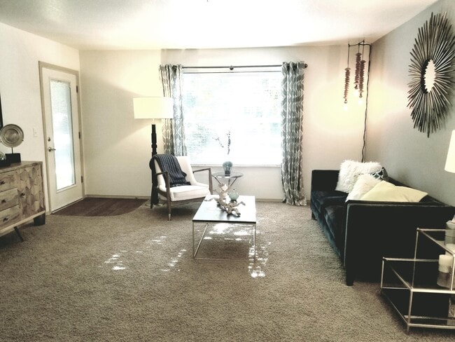 Building Photo - Heron Meadows