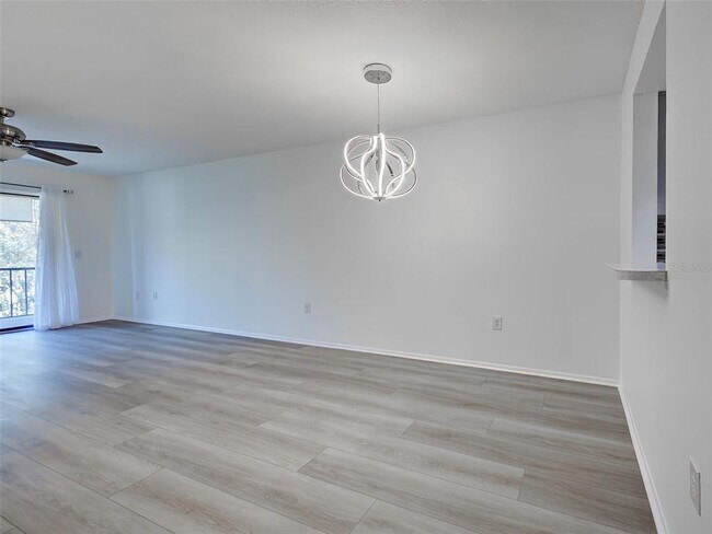 Foto del edificio - 7237 Cloister Dr