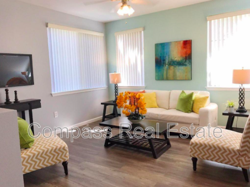 Foto principal - 1060 S Third St