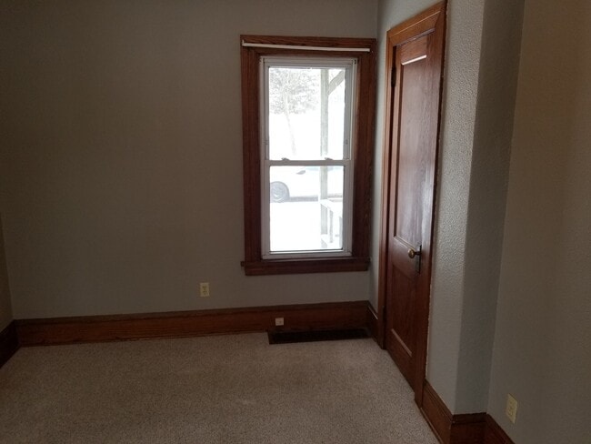 Foto del edificio - 405 12th St NW