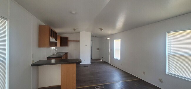 Foto del edificio - 1700 S Lincoln St