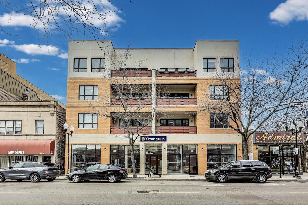 Foto principal - 4024 N Lincoln Ave