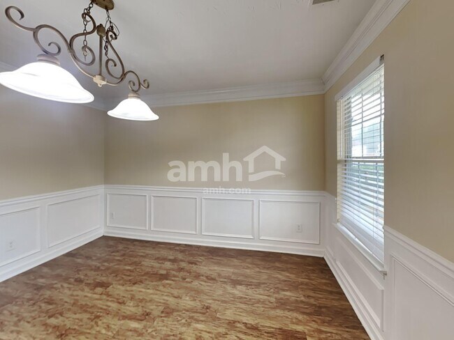 Foto del edificio - 116 Shadowhill Ln