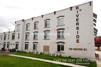 Building Photo - 729 W Center St