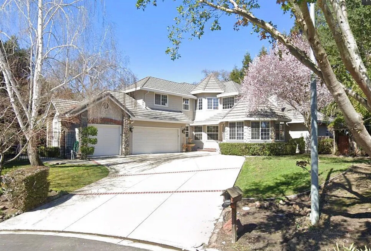 Foto principal - 318 Sun Stream Ct