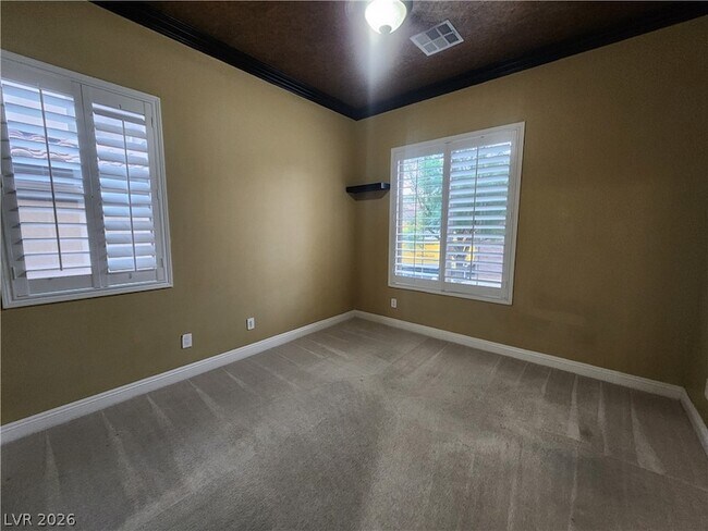 Building Photo - 2713 Cyrano St