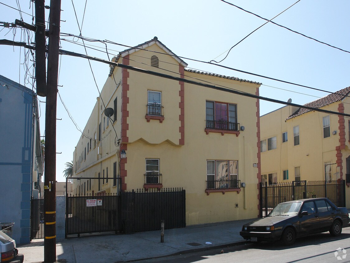 Foto del edificio - 4444 E Lockwood Ave