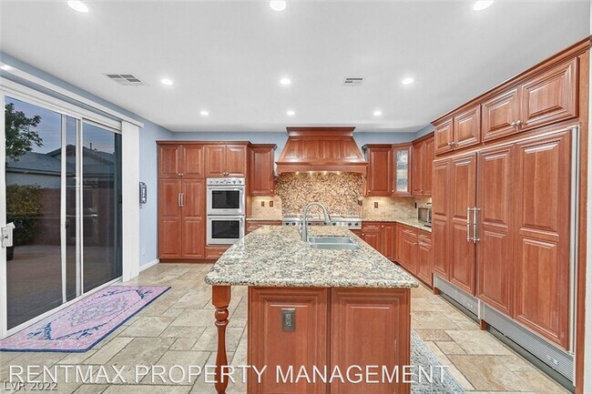 Building Photo - 5 br, 4 bath House - 11077 TURLINGTON LANE