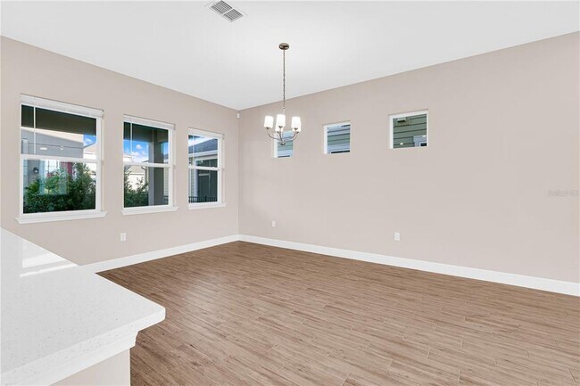 Building Photo - 10205 Pearson Ave