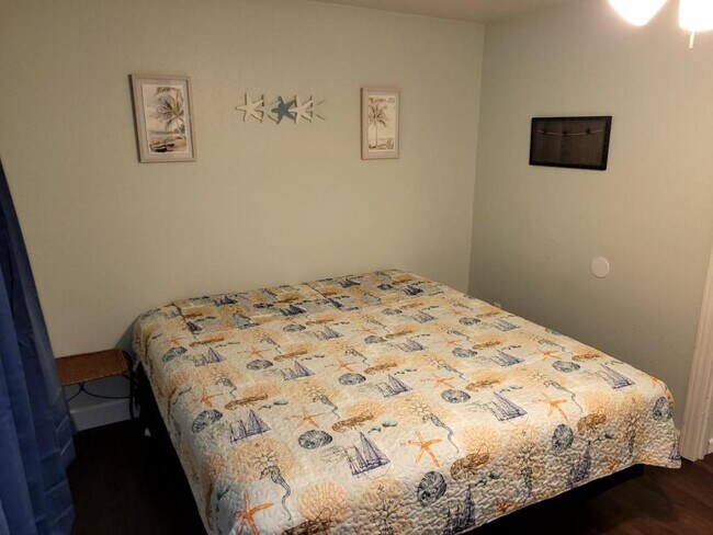 Foto del edificio - 1809 Hillcrest Dr 406A