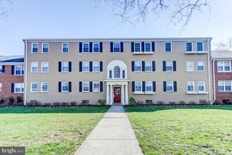 Building Photo - 6726 W Wakefield Dr