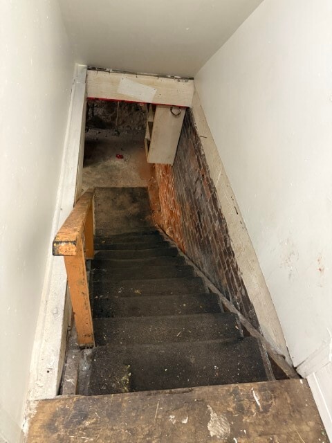 Building Photo - 65 Adeline St