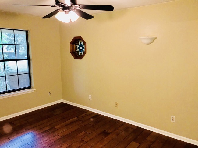 Bedroom - 10608 Lake Iamonia Dr