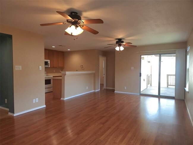 Building Photo - 273 Tower Dr