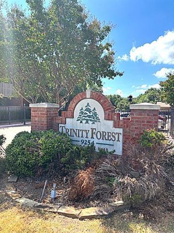 Building Photo - 9254 Forest Ln
