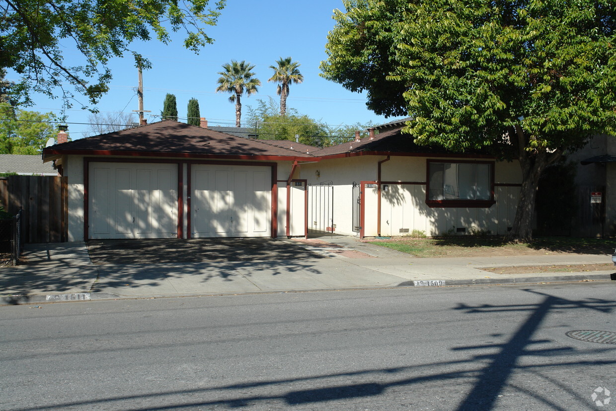 Foto principal - 1509-1511 Eden Ave